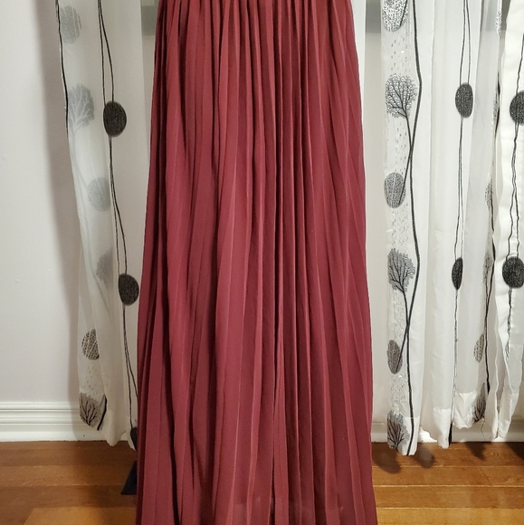 Abercrombie & Fitch Plated women flare skirt in xs small - Picture 2 of 3